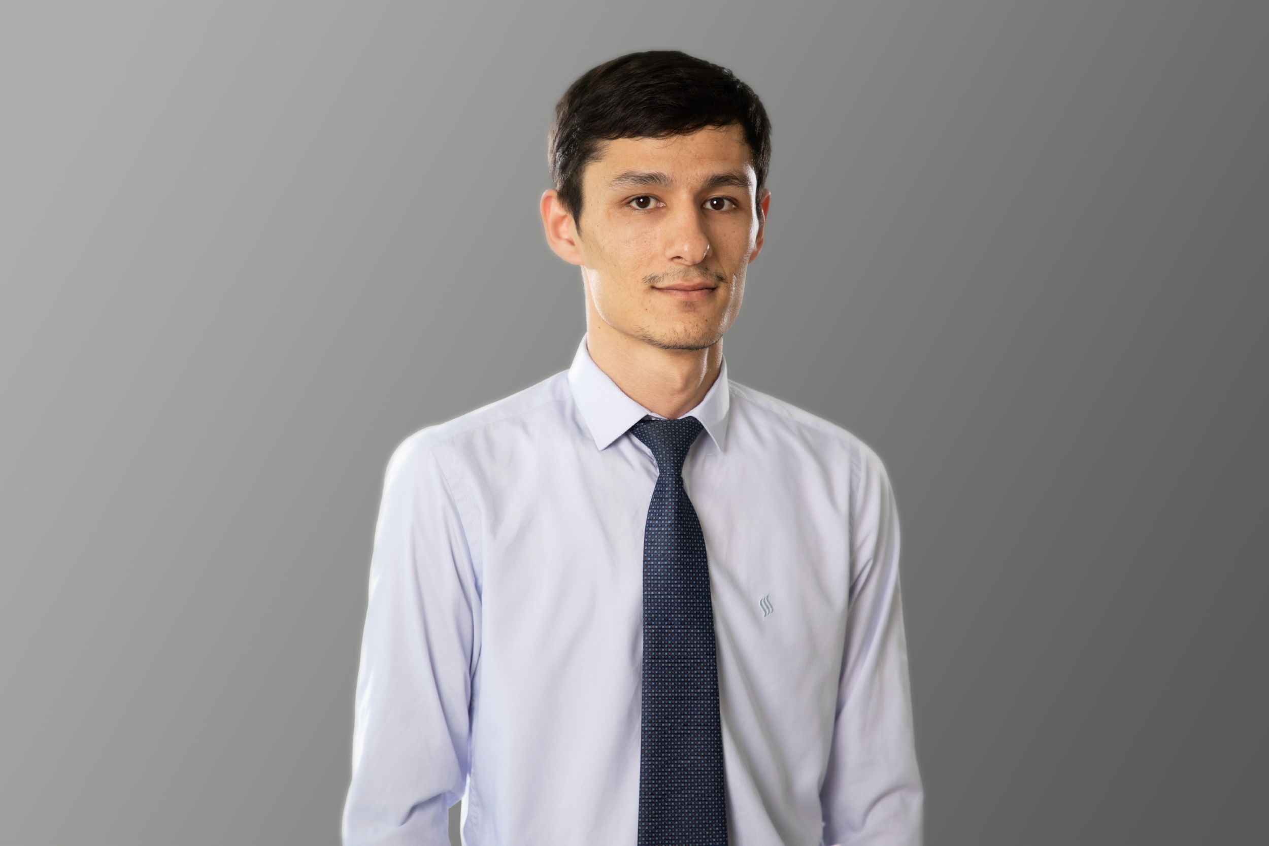 Шомуротов Сарвар